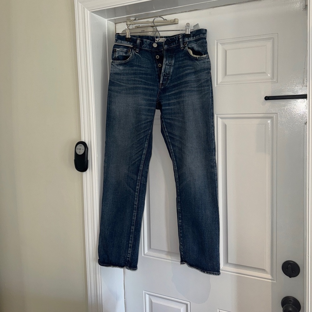 MOUSSY VINTAGE straight leg Jeans. Size 27. In Excellent condition